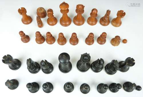 Staunton style carved wooden chess set, height of king 8.5cm...