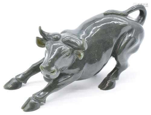 Chinese jade or hardstone figure of a bull, length 21cm