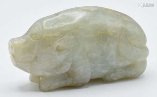 Chinese 19thC carved jade recumbent pig, 7 x 3.2cm