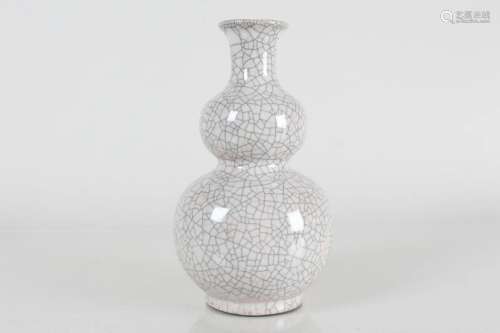 A Chinese Calabash-fortune Porcelain Vase