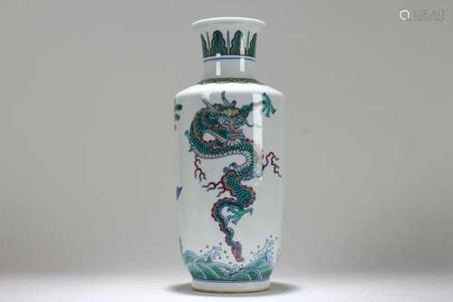 A Chinese Vividly-detailed Dragon-decorating Fortune