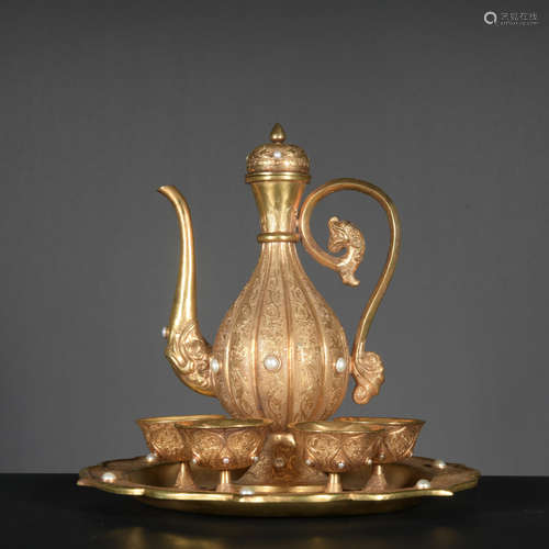 A set of gilt-bronze wine pot