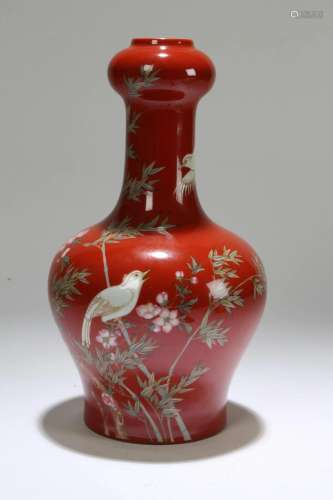 A Chinese Nature-scene Garlic-fortune Porcelain Vase