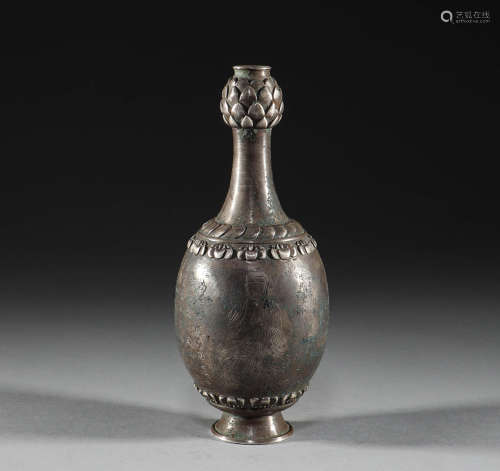 Tang Dynasty, pure silver poetry neck bottle