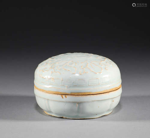 Song Dynasty, Hutian kiln, flower print box