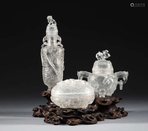 Qing Dynasty, a set of crystal bottles, boxes and furnaces