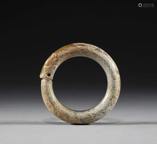 During the Shang and Zhou dynasties, Hotan Yulong ring