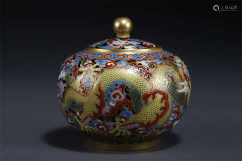 An Enameled Porcelain Pot with Dragon Design.