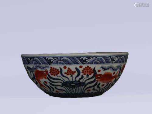 Iron-Red Glaze and Underglaze Blue Fish and Algae Alms Bowl