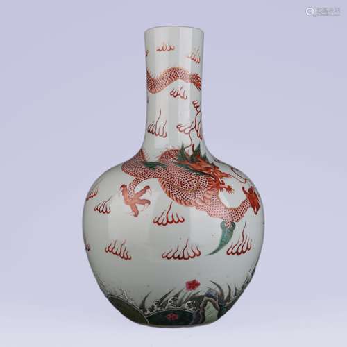 Wucai Glaze Dragon and Wave Tianqiuping