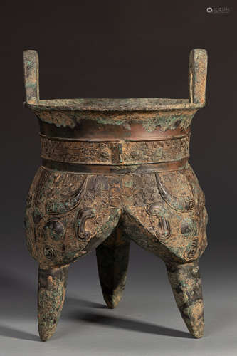 Bronze Tripod Vessel Ding