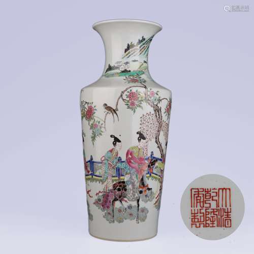 Wucai Glaze Figure Vase