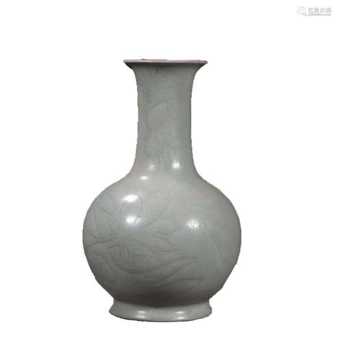 Ru Type Incised Vase