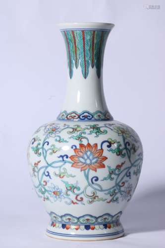 Doucai Porcelain 