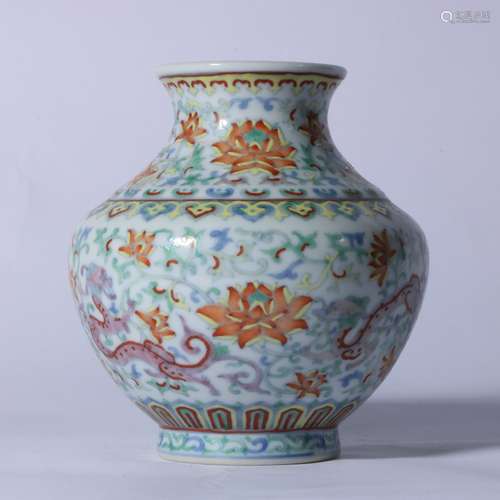 Doucai Porcelain 