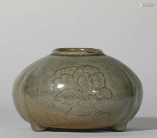 Yue Kiln Porcelain Water Vessel, China