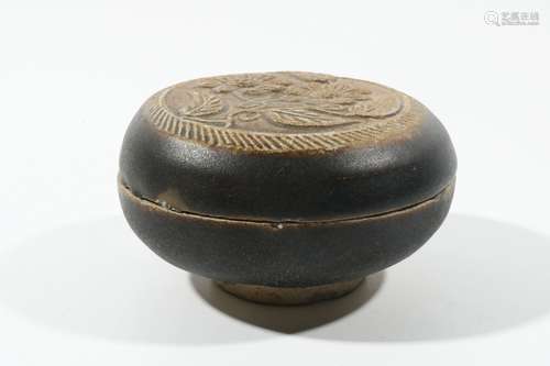 Black Glaze Porcelain Powder Box, China