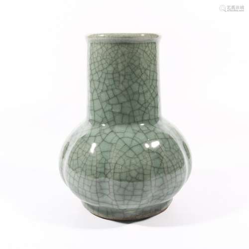 Ge Glaze Porcelain Bottle, China