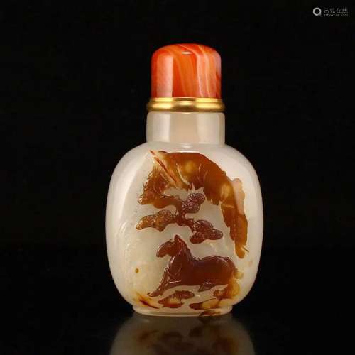 Agate Low Relief Lucky Horse Design Snuff Bottle