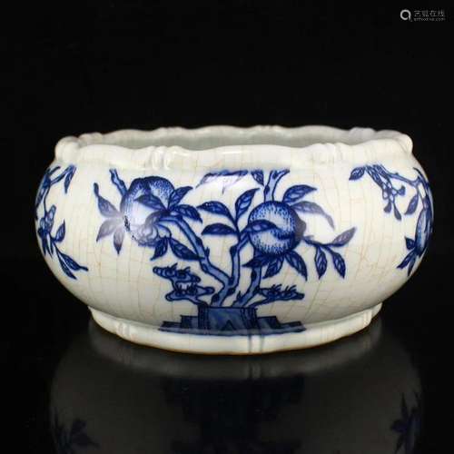 Blue And White Porcelain Peach Design Brush Washer