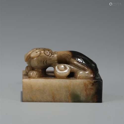 A CHINESE JADE BEAST HANDLE SEAL