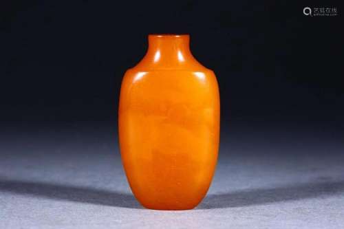 Qing Dynasty - Amber Snuff Bottle