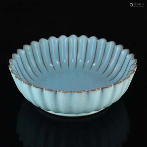 Blue Glaze Ru Kiln Lotus Leaf Porcelain Brush Washer