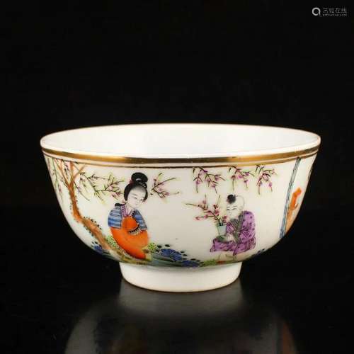 Chinese Gilt Edge Famille Rose Porcelain Bowl