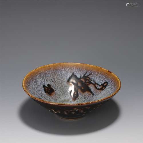 A CHINESE PORCELAIN BOWL