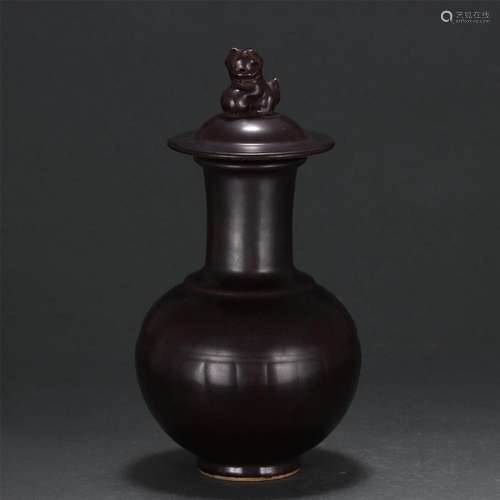 A CHINESE DING TYPE GLAZE PORCELAIN VASE