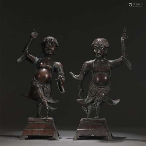 TWO CHINESE BRONZE FIGURE STATUE