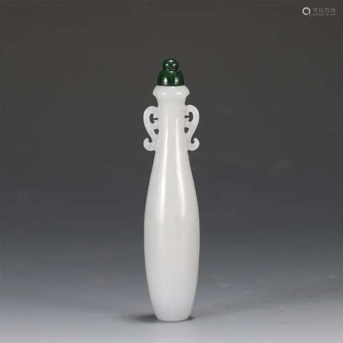 A CHINESE JADE VASE