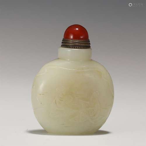 A CHINESE SNUFF BOTTLE