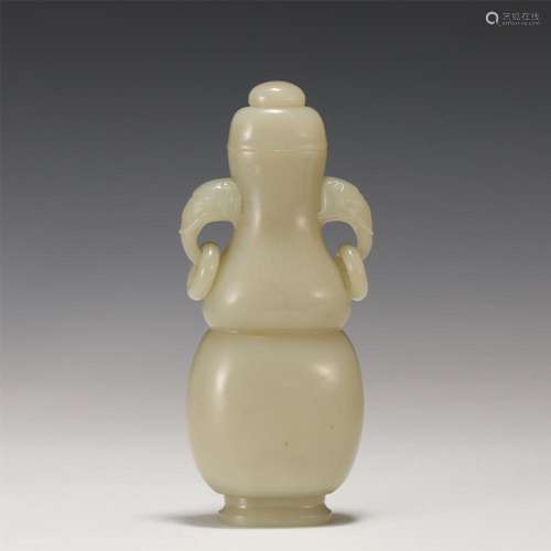 A CHINESE JADE VASE