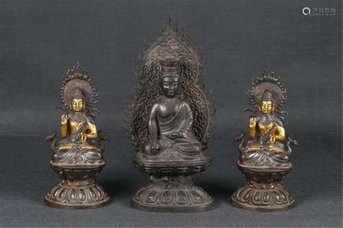 A GROUP OF CHINESE SILVER FIGURE OF BUDDHA STATUE