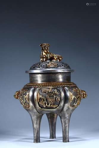 A CHINESE BRONZE GILDING FLOWERS PATTERN TRIPOD CENSER