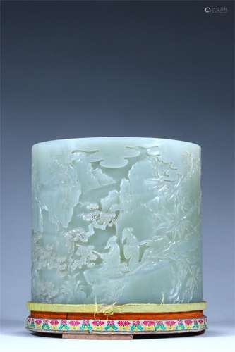 A CHINESE JADE BRUSH POT