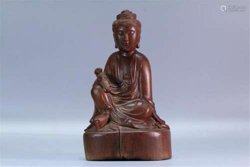 A CHINESE BOXWOOD FIGURE OF GUANYIN BUDDHA STATUE