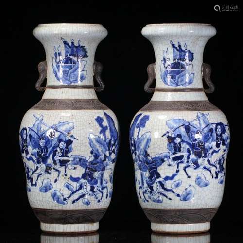 A PAIR OF CHINESE BLUE AND WHITE PORCELAIN VASES