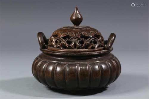 A CHINESE AGARWOOD MELON SHAPED INCENSE CAGE