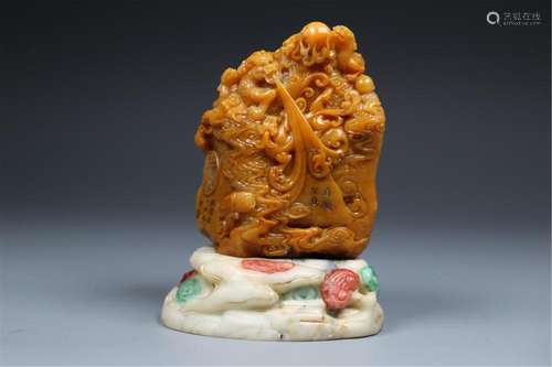 A CHINESE SHOUSHAN STONE SEAL ORNAMENTS