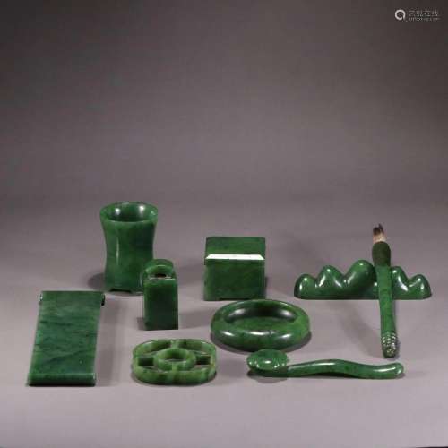 Qing Dynasty Qianlong Period - Green Jade Stationery