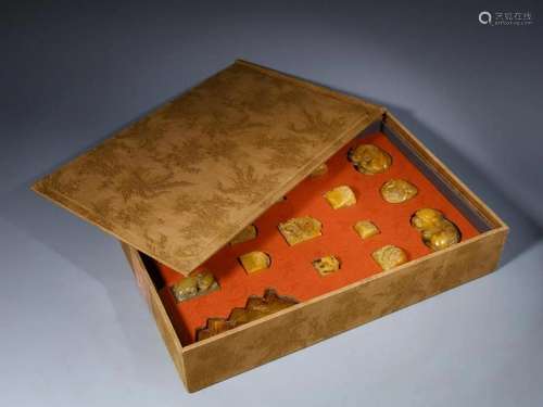 Qing Dynasty - Shoushan Stone Stationery Set