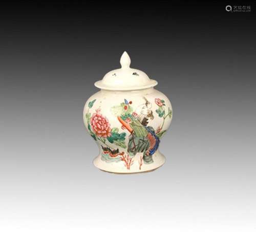 A FINE FAMILLE-ROSE GENERAL STYLE PORCELAIN JAR