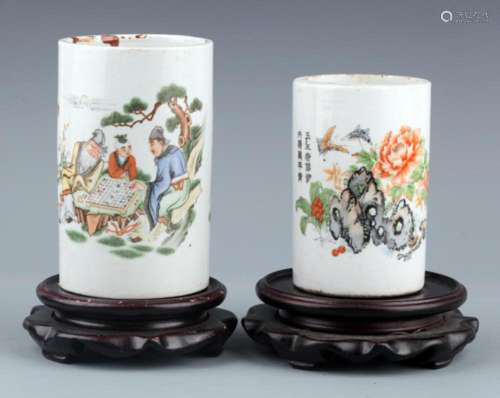 A PAIR OF COLORFUL STORY PAINTED BRUSH POT