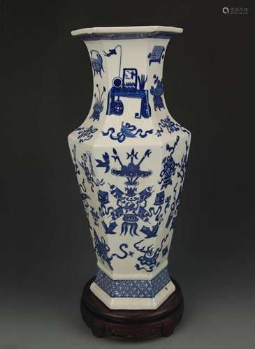 BLUE AND WHITE SIX SIDED PORCELAIN VASE