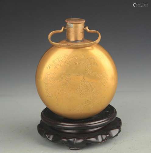 A FINE CHARACTER CARVING BRONZE WINE BOTTLE