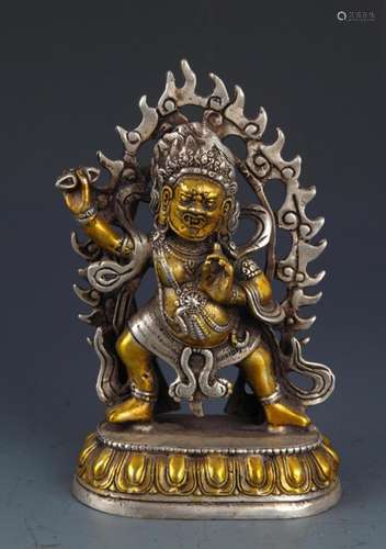 A FINE BRONZE STATUE IN VAJRADHARA