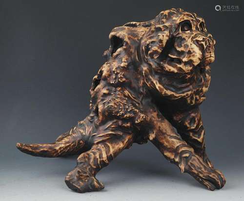 A FINE DOG FIGURE ROOT CARVING