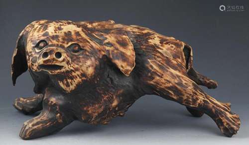 A FINE PIG FIGURE ROOT CARVING